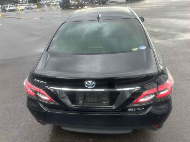 クラウンハイブリッド Ｓ　Ｃパッケージ　Ｆｏｕｒ　４ＷＤ　メーカーナビ　ＴＶ　パワーシート　ステア＆シートヒーター　クリアランスソナー　ＬＴＡ　レーダークルーズ　トヨタセーフティセンス　バックカメラ　アルミホイール　オートハイビーム　ＬＥＤヘッド（17枚目）