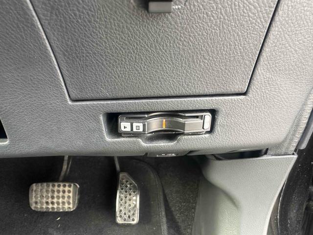 ｂＢ Ｚ　煌－Ｇ　ハーフレザーシート　ナビＴＶ　Ｂｌｕｅｔｏｏｔｈ　バックカメラ　ＷＯＲＫ１７インチアルミホイール　ＨＩＤ　ウインカーミラー　ＥＴＣ　スピーカーイルミ　フルフラットモード　ＵＳＢ　メッキグリル＆ミラー（9枚目）