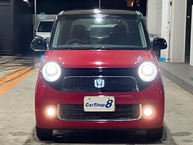 Ｎ－ＯＮＥ プレミアム　ツアラー・Ｌパッケージ　４ＷＤ　赤×黒ツートン　純正地デジナビ　バックカメラ　クルーズコントロール　パドルシフト　ステアリングリモコン　スマートキー　ＨＩＤヘッドライト　前後ドラレコ　ＥＴＣ　レザー調シートカバー（3枚目）