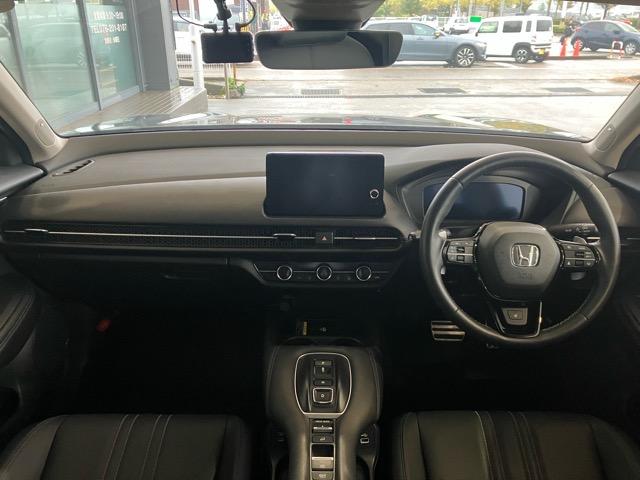 ZR-V e:HEV Z 純正9型地デジナビ 全方位モニター BOSE 黒レザーシート ホンダセンシング ACC BSM シートヒーター ステアリングヒーター パワーバックドア メモリー機能付パワーシート ワイヤレス充電(7枚目)