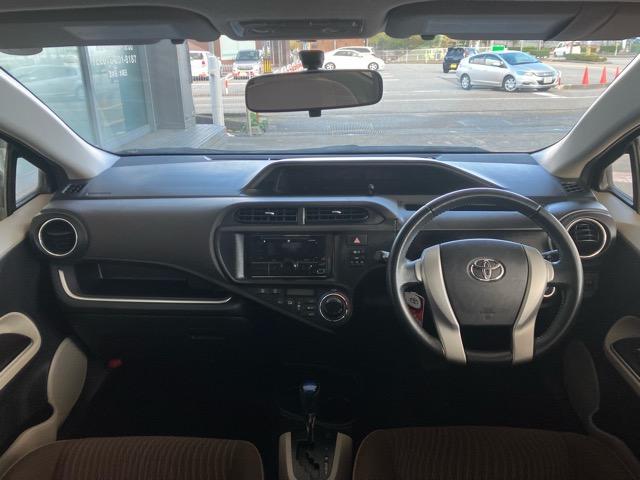 アクア Ｇ　純正ＵＳＢ対応オーディオ　Ｂｌｕｅｔｏｏｔｈ　ＥＴＣ　スマートキー　オートライト（6枚目）