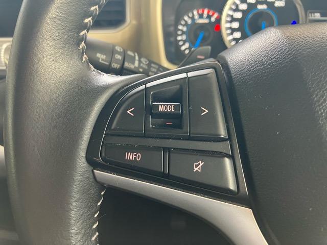 クロスビー ハイブリッドＭＺ　４ＷＤ　黒×白×赤３ツートン　純正ディスプレイオーディオ　レーダーブレーキ　レーンキープ　アダクティブクルーズ　コーナーセンサー　前席シートヒーター　パドルシフト　スマートキー　ＥＴＣ　ドラレコ（16枚目）