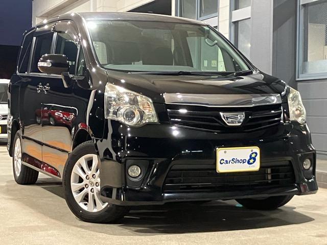 ノア Ｓｉ　４ＷＤ　純正地デジＳＤナビ　バックカメラ　パワースライドドア　ＥＴＣ　パドルシフト　ステアリングスイッチ　ＨＩＤ　スマートキー（2枚目）