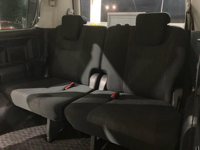 ノア Ｓｉ　４ＷＤ　純正地デジＳＤナビ　バックカメラ　パワースライドドア　ＥＴＣ　パドルシフト　ステアリングスイッチ　ＨＩＤ　スマートキー（10枚目）