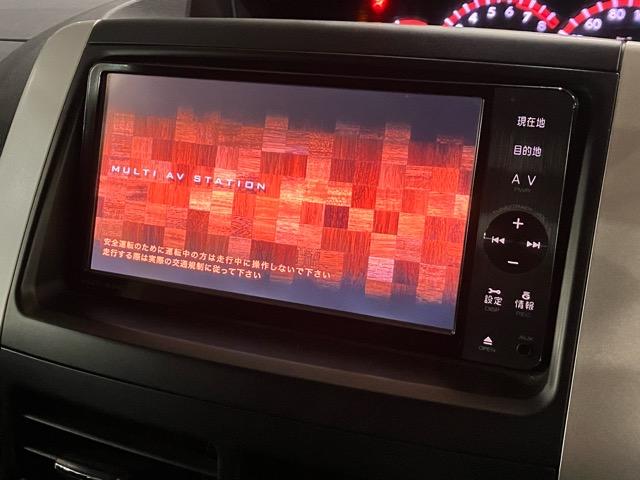 ノア Ｓｉ　４ＷＤ　純正地デジＳＤナビ　バックカメラ　パワースライドドア　ＥＴＣ　パドルシフト　ステアリングスイッチ　ＨＩＤ　スマートキー（12枚目）