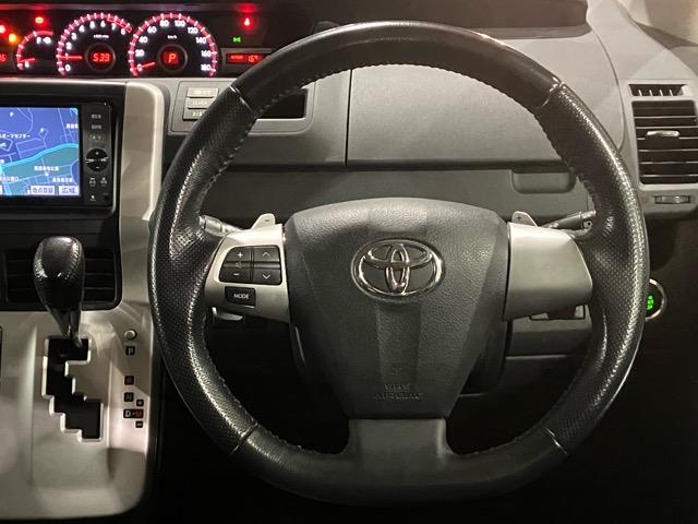 ノア Ｓｉ　４ＷＤ　純正地デジＳＤナビ　バックカメラ　パワースライドドア　ＥＴＣ　パドルシフト　ステアリングスイッチ　ＨＩＤ　スマートキー（20枚目）