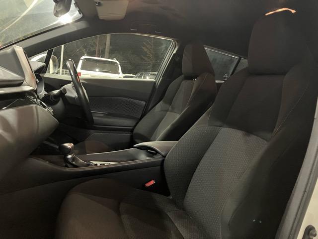 C-HR S LEDパッケージ 車検整備付 セーフティセンス アルパイン9インチ地デジナビ LEDヘッドライト スマートキー ETC(8枚目)
