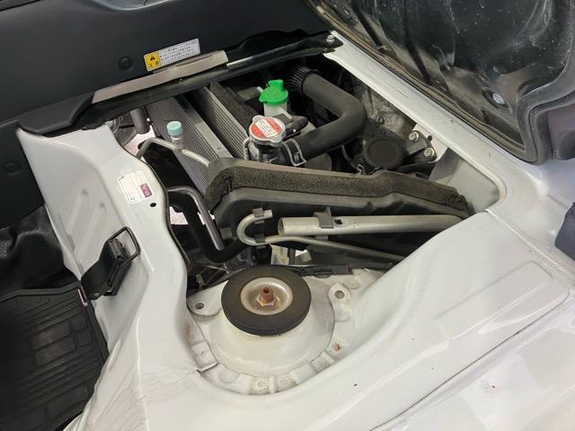 キャリイトラック KCエアコン・パワステ 4WD 5MT 純正AM/FMラジオ 荷台マット 3方開(15枚目)