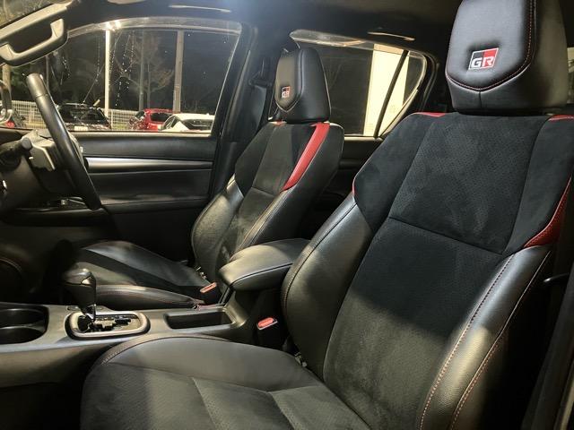 ハイラックス Ｚ　ＧＲスポーツ　キャノピー　純正８型ナビ　ＪＢＬ　アルパインデジタルインナーミラー　全方位Ｍ　ＡＣＣ　衝突軽減　ＪＡＯＳフロントアンダーカバー　リフトアップ　純正ラゲッジハードカバー　ＢＬＡＣＫ　ＲＨＩＮＯ　１７ＡＷ（8枚目）
