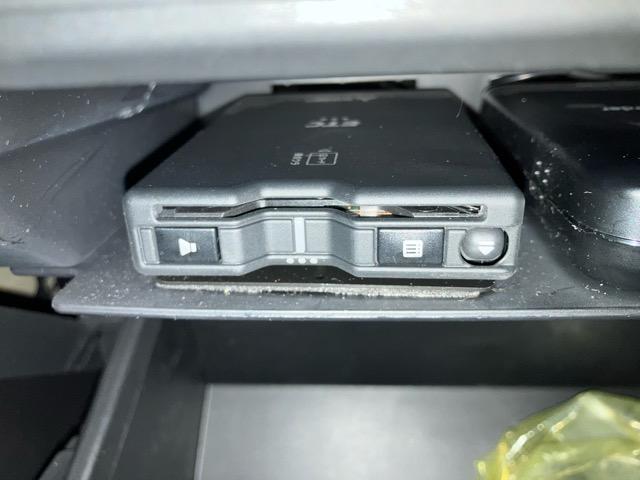 タフト Ｇ　車検整備付　純正９型地デジナビ　前後メッキガーニッシュ　ブラックパック　バックカメラ　スマートアシスト　スカイフィールトップ　シートヒーター　ＬＥＤヘッド　Ａストップ　スマートキー　ドラレコ　ＥＴＣ（16枚目）