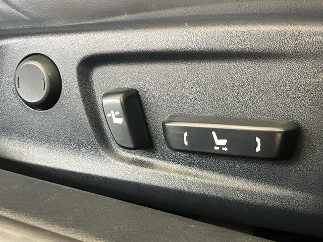 ＩＳ ＩＳ３５０　バージョンＬ　純正地デジナビ　黒レザーシート　Ｂカメラ　シートヒーター　ベンチレーション　メモリー機能付パワーシート　パドルシフト　ＥＴＣ　ＨＩＤヘッドライト　ステアリングスイッチ　Ｗｅｄｓ　Ｓｐｏｒｔ１８ＡＷ（21枚目）