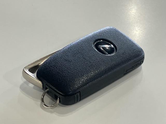 ＩＳ ＩＳ３５０　バージョンＬ　純正地デジナビ　黒レザーシート　Ｂカメラ　シートヒーター　ベンチレーション　メモリー機能付パワーシート　パドルシフト　ＥＴＣ　ＨＩＤヘッドライト　ステアリングスイッチ　Ｗｅｄｓ　Ｓｐｏｒｔ１８ＡＷ（25枚目）