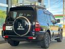パジェロ アクティブフィールドエディション　４ＷＤ　ルーフレール　ＡＩＢＡＷＯＲＫＳルーフラック　純正ナビ　バックカメラ　黒ハーフレザーシート　前席シートヒーター　パワーシート　コーナーセンサー　キーレスキー　社外１６インチオールテレーンタイヤ（5枚目）