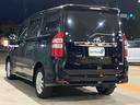 ノア Ｓｉ　４ＷＤ　純正地デジＳＤナビ　バックカメラ　パワースライドドア　ＥＴＣ　パドルシフト　ステアリングスイッチ　ＨＩＤ　スマートキー（6枚目）
