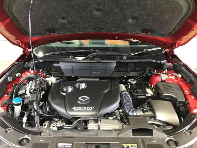 ＣＸ－８ ２．２　ＸＤ　プロアクティブ　ディーゼルターボ　４ＷＤ　ＭＴモード付　リアエアコン　アドバンストキー　横滑り防止機能　地デジ　アイスト　ＥＴＣ車載器　エアコン　４ＷＤ　パワーシート　シートヒーター　サイドカメラ　三列シート　ターボ　フロントカメラ　キーレス（18枚目）