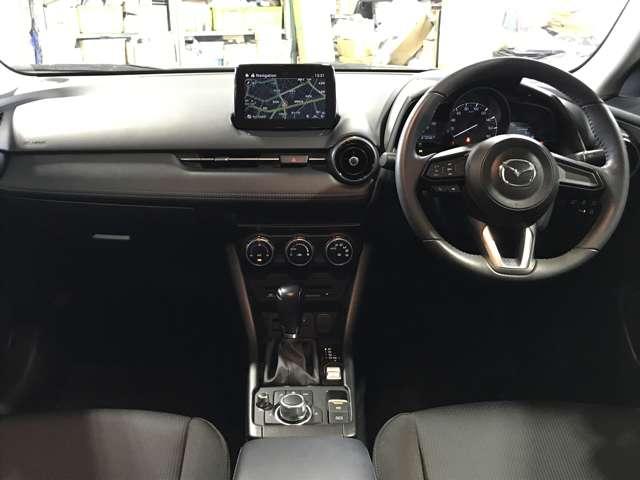 快適な室内空間が広がります。デザイン性と操作性を両立したインテリアでドライバーを飽きさせません☆