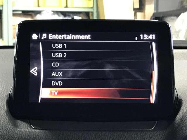 操作性はもちろんのことデザイン性にも優れた使いやすい純正オーディオとなっております♪