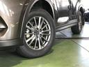 こちらはスタイリッシュな純正アルミホイールを装着しております☆