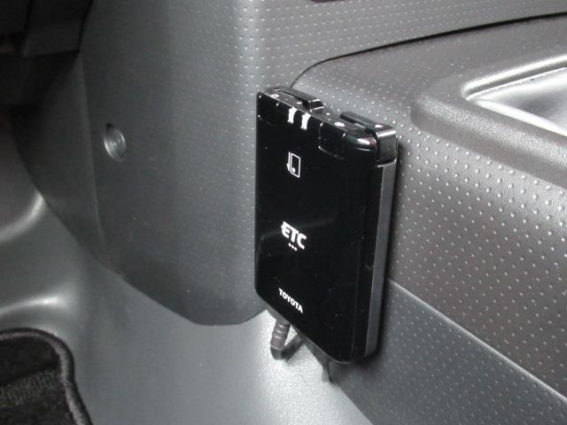 カラーパッケージ 4WD フルセグ メモリーナビ DVD再生 ミュージックプレイヤー接続可 バックカメラ ETC ドラレコ ワンオーナー 記録簿(13枚目)