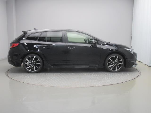 カローラツーリング ハイブリッド　ダブルバイビー　４ＷＤ　メモリーナビ　ＤＶＤ再生　ミュージックプレイヤー接続可　バックカメラ　衝突被害軽減システム　ＥＴＣ　ドラレコ　ＬＥＤヘッドランプ　フルエアロ（7枚目）