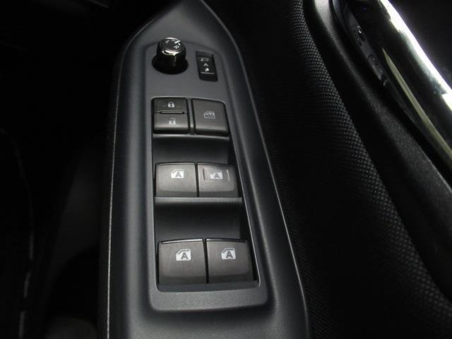 ヴォクシー ＺＳ　煌ＩＩ　フルセグ　メモリーナビ　ＤＶＤ再生　ミュージックプレイヤー接続可　後席モニター　バックカメラ　衝突被害軽減システム　ＥＴＣ　両側電動スライド　ＬＥＤヘッドランプ　乗車定員７人　ワンオーナー（24枚目）