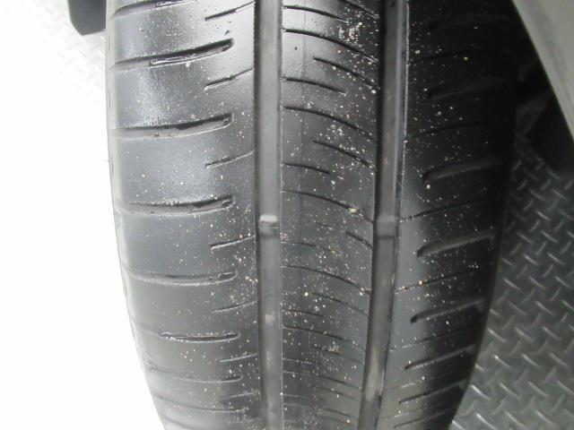 ヴォクシー ＺＳ　煌ＩＩ　フルセグ　メモリーナビ　ＤＶＤ再生　ミュージックプレイヤー接続可　後席モニター　バックカメラ　衝突被害軽減システム　ＥＴＣ　両側電動スライド　ＬＥＤヘッドランプ　乗車定員７人　ワンオーナー（26枚目）