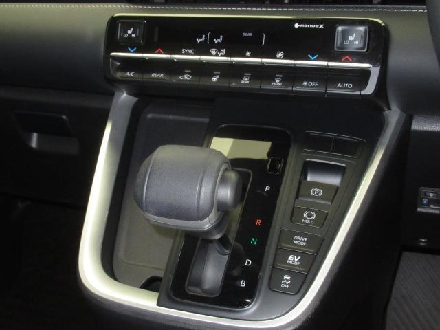 ノア ハイブリッドＺ　４ＷＤ　フルセグ　メモリーナビ　ＤＶＤ再生　ミュージックプレイヤー接続可　後席モニター　バックカメラ　衝突被害軽減システム　ＥＴＣ　ドラレコ　両側電動スライド　ＬＥＤヘッドランプ　乗車定員７人（26枚目）