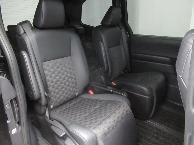 ヴォクシー ハイブリッドS-Z フルセグ メモリーナビ DVD再生 ミュージックプレイヤー接続可 後席モニター バックカメラ 衝突被害軽減システム ETC 両側電動スライド LEDヘッドランプ 乗車定員7人 ワンオーナー(14枚目)