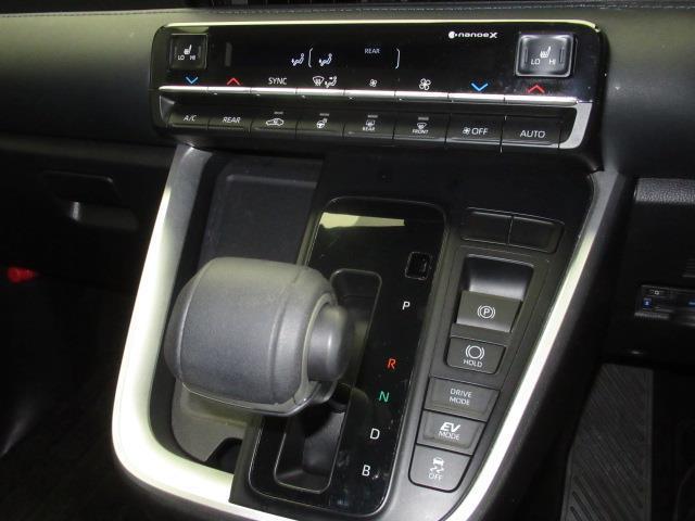 ヴォクシー ハイブリッドS-Z フルセグ メモリーナビ DVD再生 ミュージックプレイヤー接続可 後席モニター バックカメラ 衝突被害軽減システム ETC 両側電動スライド LEDヘッドランプ 乗車定員7人 ワンオーナー(26枚目)