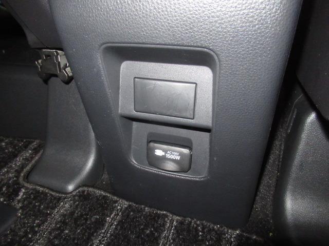 ヴォクシー ハイブリッドS-Z フルセグ メモリーナビ DVD再生 ミュージックプレイヤー接続可 後席モニター バックカメラ 衝突被害軽減システム ETC 両側電動スライド LEDヘッドランプ 乗車定員7人 ワンオーナー(29枚目)