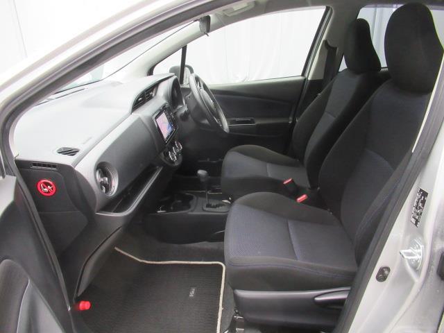 ヴィッツ １．０Ｆ　ＬＥＤエディション　フルセグ　メモリーナビ　ＤＶＤ再生　ミュージックプレイヤー接続可　衝突被害軽減システム　ＥＴＣ　ＬＥＤヘッドランプ（9枚目）