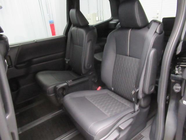 ノア ハイブリッドＳ－Ｚ　フルセグ　メモリーナビ　ＤＶＤ再生　ミュージックプレイヤー接続可　後席モニター　バックカメラ　衝突被害軽減システム　ＥＴＣ　ドラレコ　両側電動スライド　ＬＥＤヘッドランプ　乗車定員７人　ワンオーナー（11枚目）