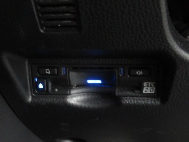 ノア ハイブリッドＳ－Ｚ　フルセグ　メモリーナビ　ＤＶＤ再生　ミュージックプレイヤー接続可　後席モニター　バックカメラ　衝突被害軽減システム　ＥＴＣ　ドラレコ　両側電動スライド　ＬＥＤヘッドランプ　乗車定員７人　ワンオーナー（21枚目）