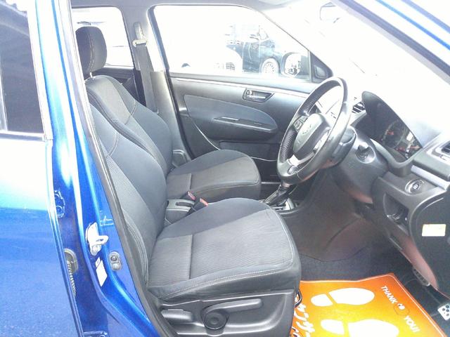 スイフト RS 4WD ケンウッドメモリーナビ ワンセグ CD DVD再生可 HID フォグ オートライト シートヒーター ステアリングスイッチ 16インチアルミ スマートキー クルコン(20枚目)