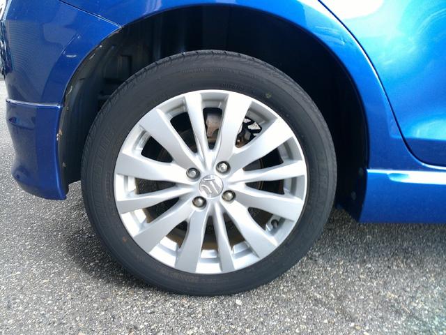 スイフト RS 4WD ケンウッドメモリーナビ ワンセグ CD DVD再生可 HID フォグ オートライト シートヒーター ステアリングスイッチ 16インチアルミ スマートキー クルコン(28枚目)