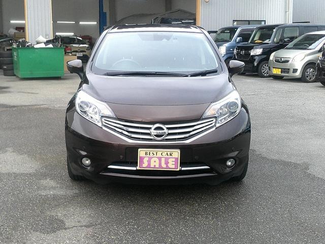 ノート メダリスト　エマージェンシーブレーキパッケージ　純正ＳＤナビ　地デジ　ＤＶＤ　ＡＵＸ　スマートキー　アイドリングストップ　ＨＩＤ　オートライト　フォグ　純正１５インチアルミ　ステアリングスイッチ　ブレーキパッケージ（2枚目）