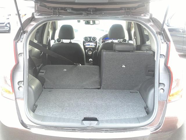 ノート メダリスト　エマージェンシーブレーキパッケージ　純正ＳＤナビ　地デジ　ＤＶＤ　ＡＵＸ　スマートキー　アイドリングストップ　ＨＩＤ　オートライト　フォグ　純正１５インチアルミ　ステアリングスイッチ　ブレーキパッケージ（12枚目）