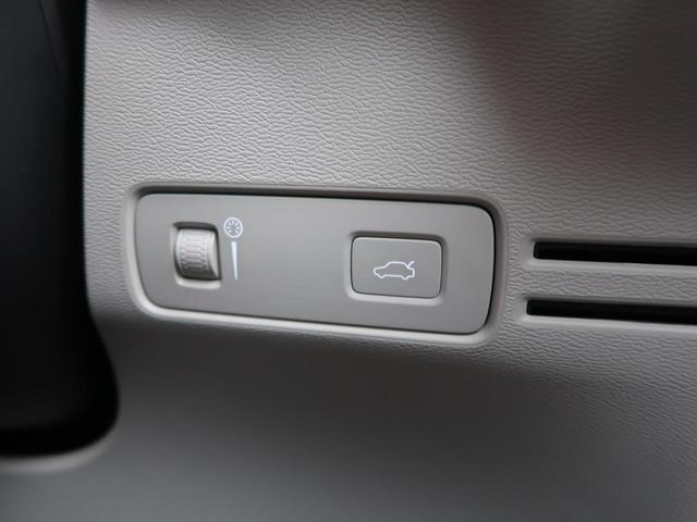 ＸＣ４０ Ｔ４　ＡＷＤ　インスクリプション　ＡＷＤ　本革シート　ｈａｒｍａｎ／ｋａｒｄｏｎ　衝突被害軽減ブレーキ　３６０°ビューカメラ　パイロットアシスト　レーダークルーズ　純正９インチナビ　レーダークルーズ　シートヒーター　パワーシート（48枚目）