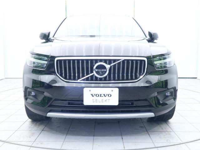 ＸＣ４０ Ｔ４　ＡＷＤ　インスクリプション　認定中古車　ＡＷＤ　パノラマガラスルーフ　茶革シート　ｈａｒｍａｎ／ｋａｒｄｏｎ　衝突被害軽減ブレーキ　３６０°ビューカメラ　パイロットアシスト　純正９インチナビ　シートヒーター（16枚目）