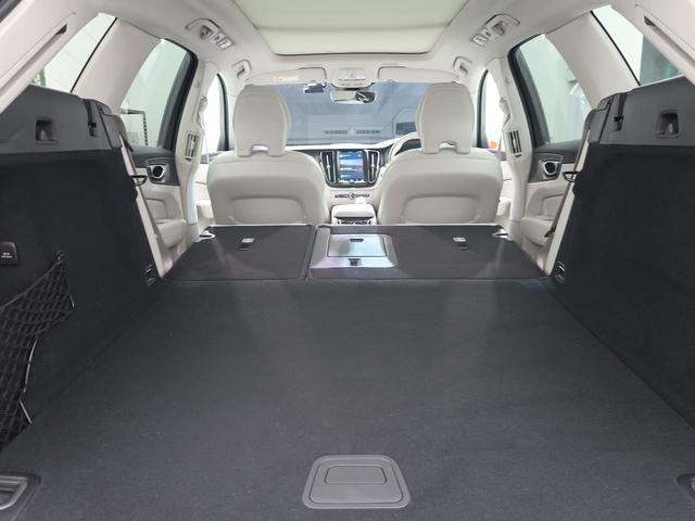XC60 アルティメット B5 AWD 認定中古車 harman/kardonプレミアムオーディオ 白革シート Google搭載純正ナビ サンルーフ アダプティブクルーズコントロール パイロットアシスト 360°ビューカメラ(13枚目)