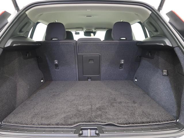 XC40 B4 AWD モメンタム 認定中古車 クライメート・パッケージ 衝突被害軽減システム 360ビューカメラ パイロットアシスト 純正9インチナビ シートヒーター ステアリングヒーター Apple Car Play(14枚目)