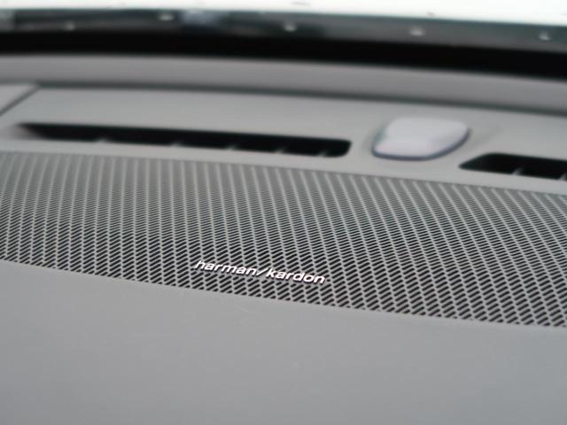 Ｃ４０リチャージ リチャージ　ツイン　認定中古車　　パノラマガラスルーフ　禁煙車　ｈａｒｍａｎ／ｋａｒｄｏｎ　インテリセーフ　衝突被害軽減ブレーキ　３６０°ビューカメラ　パイロットアシスト　純正９インチナビ　シートヒーター（8枚目）