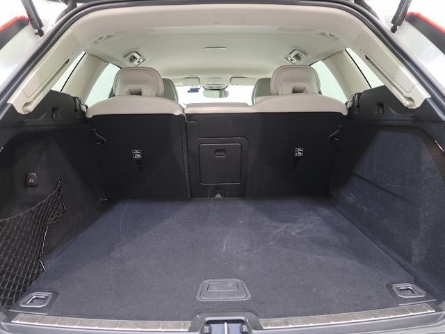 ���i�̂���������ʋ΁A���}���ɏ\���ȉ׎��X�y�[�X���m�ۂ��Ă���܂��B�Z�J���h�V�[�g��|���ƁA�傫�ȉו��̐ύڂ��\�ł��B