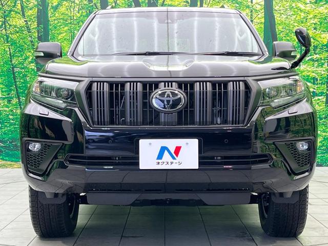 TX Lパッケージ マットブラックエディション 登録済未使用車 4WD セーフティセンス レーダークルーズ ルーフレール スマートキー LEDヘッド オートライト オートハイビーム レザーシート シートベンチレーション(19枚目)