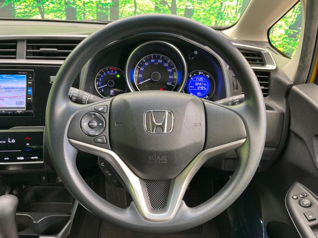 13G・F 純正ナビ フルセグ Bluetooth バックカメラ スマートキー ETC 禁煙車 ワンオーナー オートエアコン ステアリングスイッチ プライバシーガラス(12枚目)
