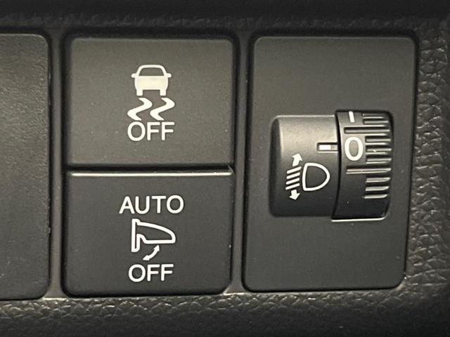 13G・F 純正ナビ フルセグ Bluetooth バックカメラ スマートキー ETC 禁煙車 ワンオーナー オートエアコン ステアリングスイッチ プライバシーガラス(29枚目)