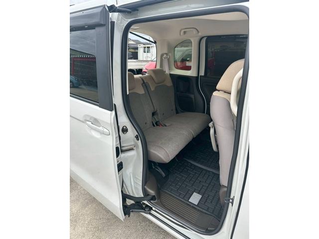 Ｎ－ＢＯＸ ＥＸ　メモリーナビ　フルセグ　バックカメラ　ＥＴＣ　アルミホイール　スマートキー　運転席・助手席・サイドエアバック　ＡＢＳ　横滑り防止装置　盗難防止システム　エアコン　パワステ　パワーウインドウ（8枚目）