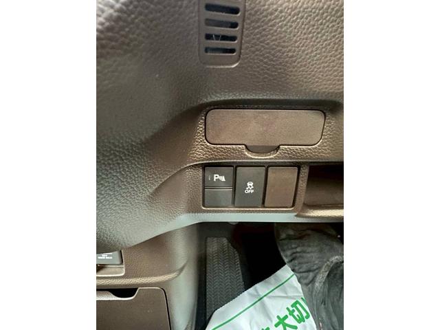 Ｎ－ＢＯＸ Ｌ　両側パワースライドドア　メモリーナビ　フルセグ　バックカメラ　アルミホイール（13枚目）