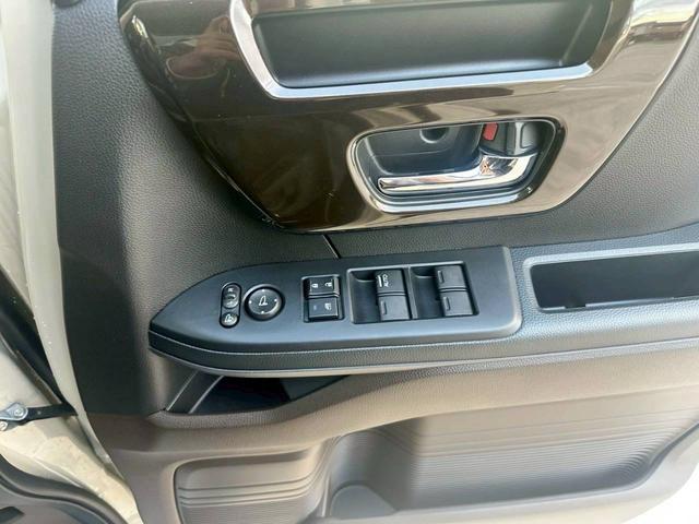 Ｎ－ＢＯＸ Ｌ　両側パワースライドドア　メモリーナビ　フルセグ　バックカメラ　アルミホイール（21枚目）