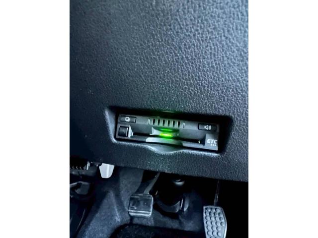 アトレー RS 4WD 両側パワースライドドア メモリーナビ フルセグ Bluetooth ETC スマートキー アルミホイール LEDヘッドライト 運転席・助手席エアバック ABS 横滑り防止装置 盗難防止システム(11枚目)